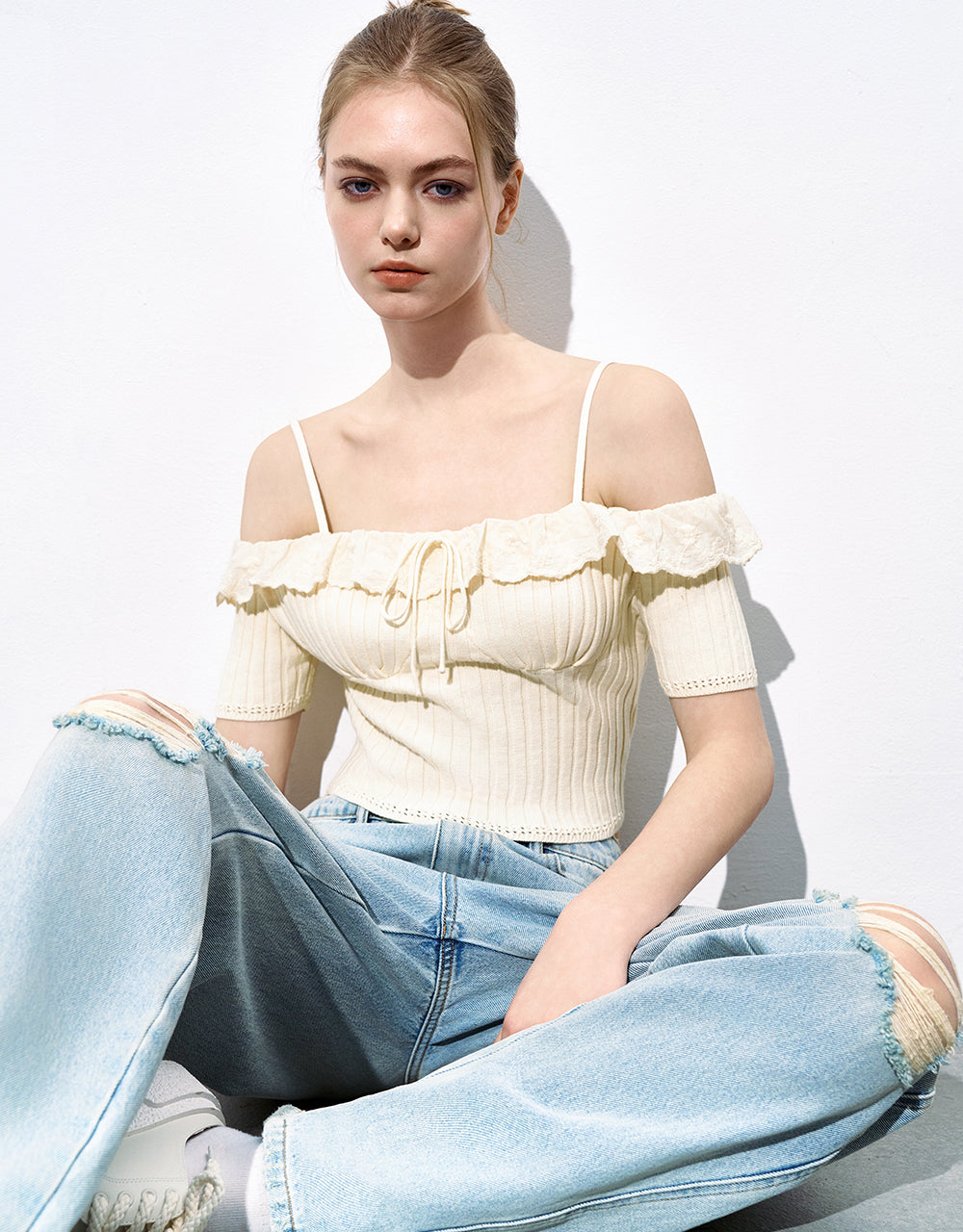 Off-Shoulder Skinny Knitted T-Shirt