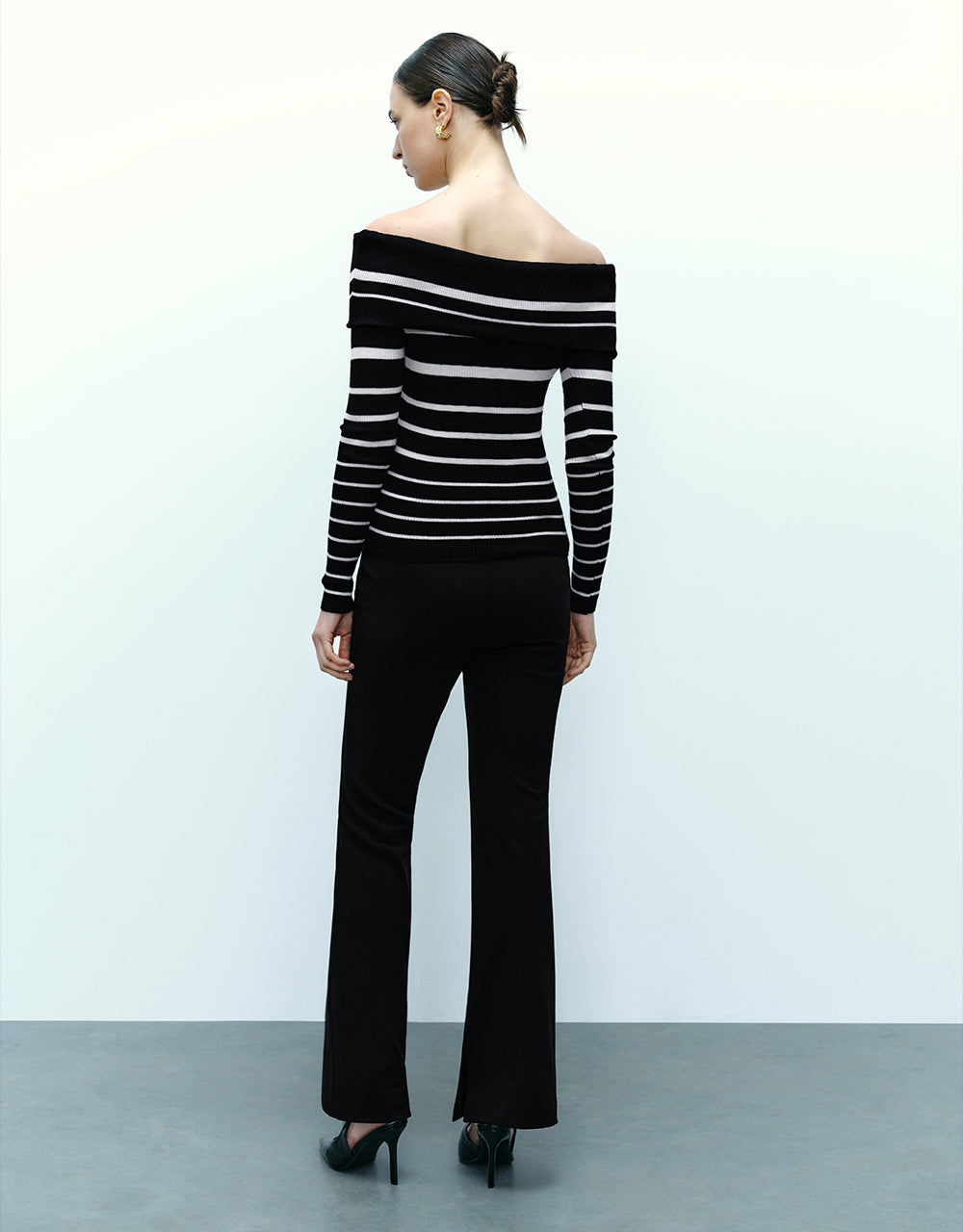 Striped Off-Shoulder Skinny Knitted T-Shirt