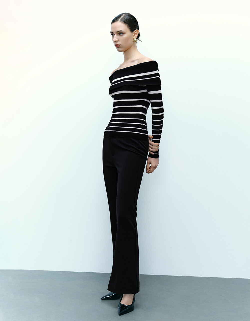 Striped Off-Shoulder Skinny Knitted T-Shirt