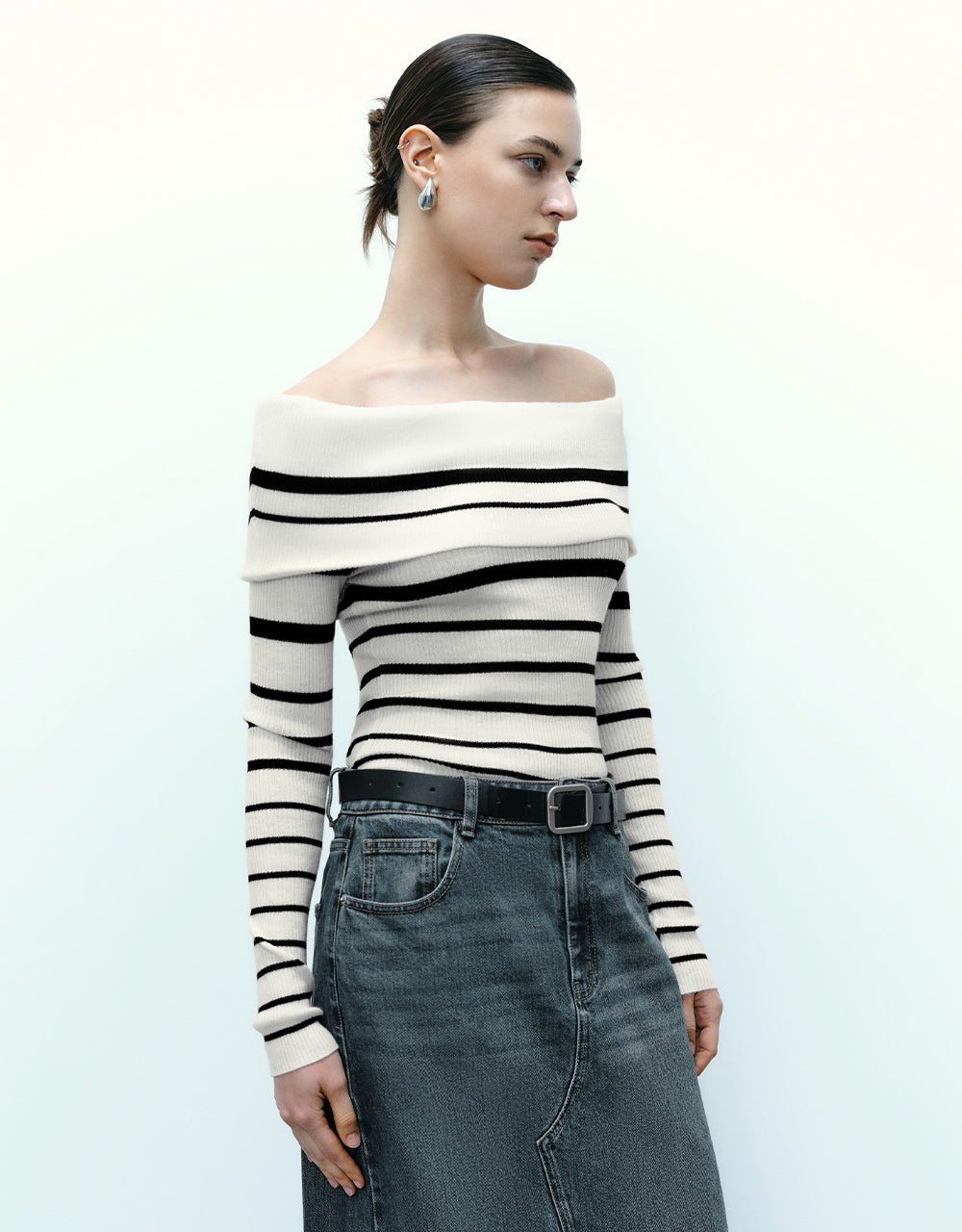 Striped Off-Shoulder Skinny Knitted T-Shirt