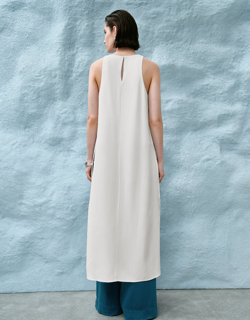 Sleeveless Crew Neck Straight Dress