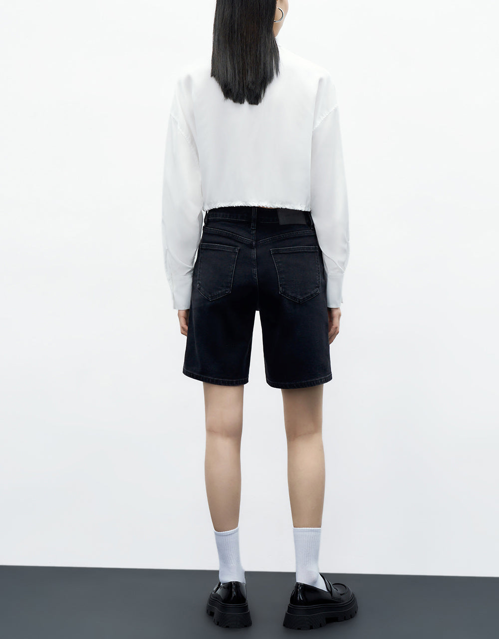 Elastic Hem Cropped Balloon Shirt