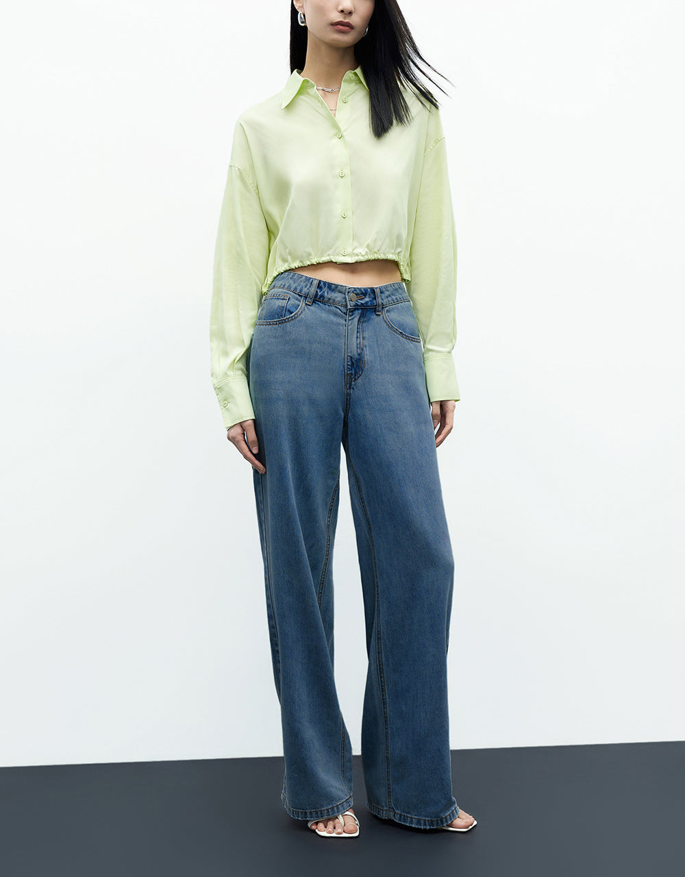 Elastic Hem Cropped Balloon Shirt