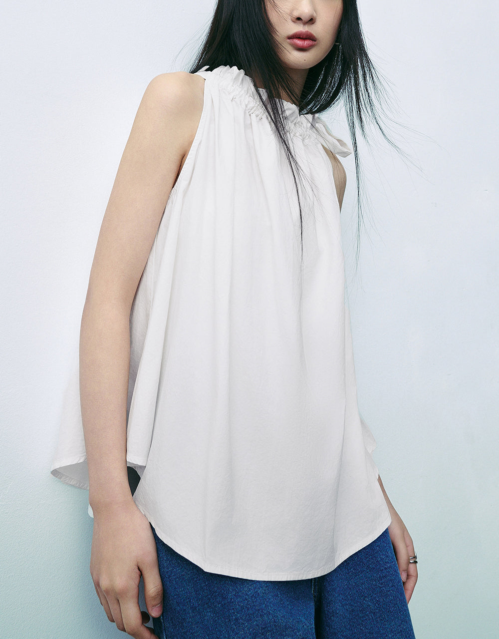 Sleeveless Loose Blouse