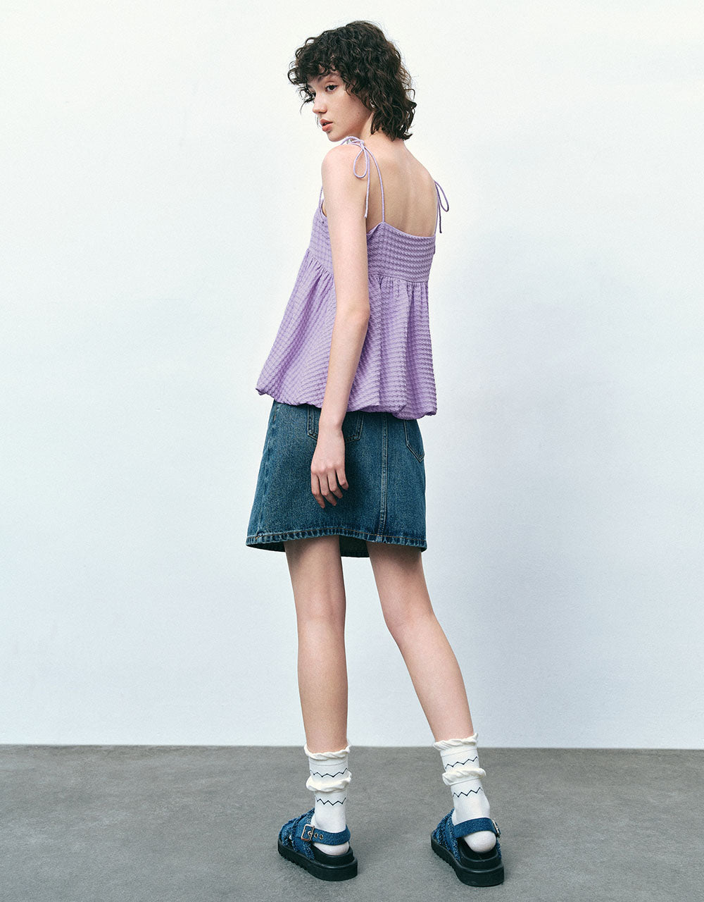 Square-cut Collar Bubble Hem Cami Top