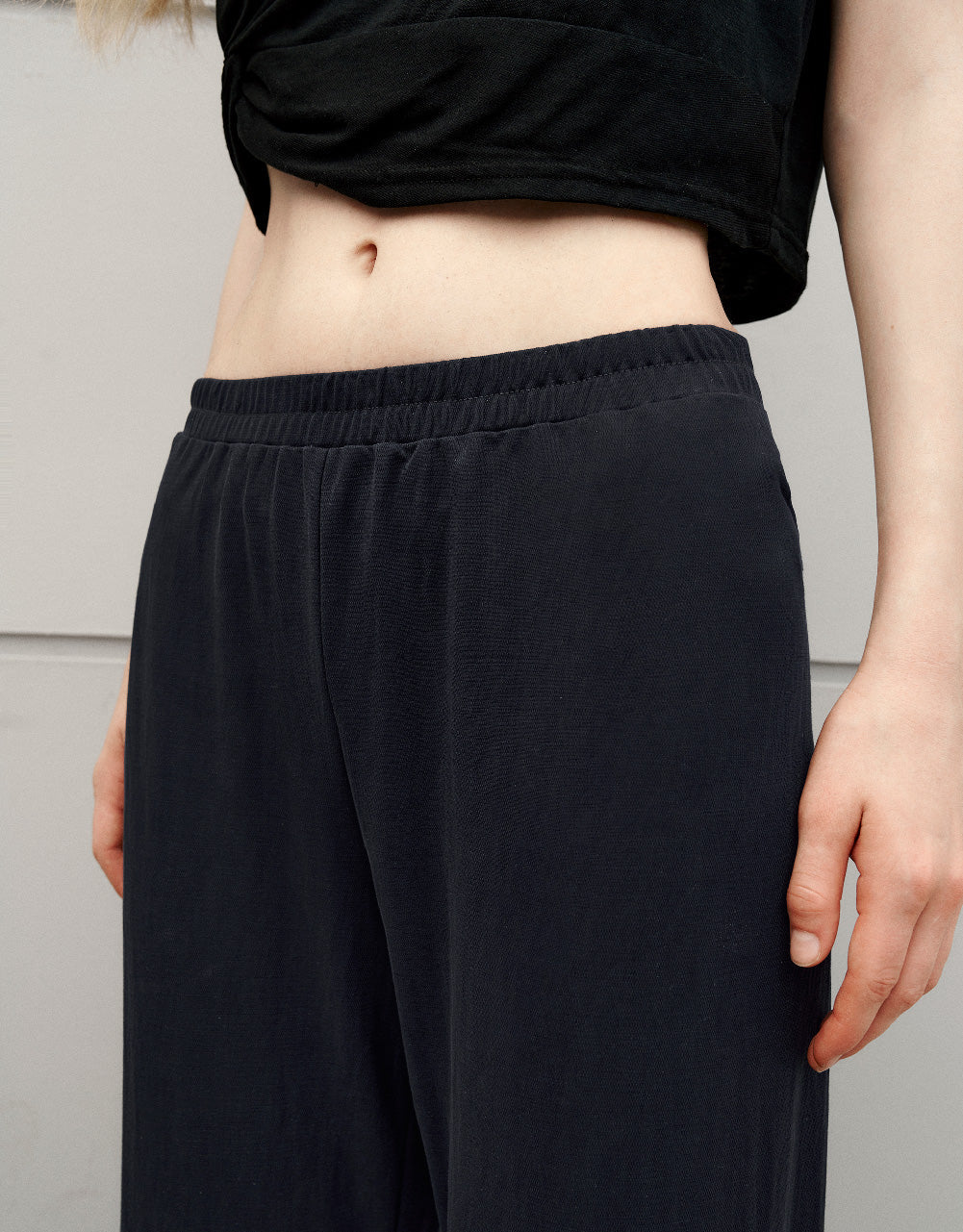 Elastic Waist Knitted Straight Pants