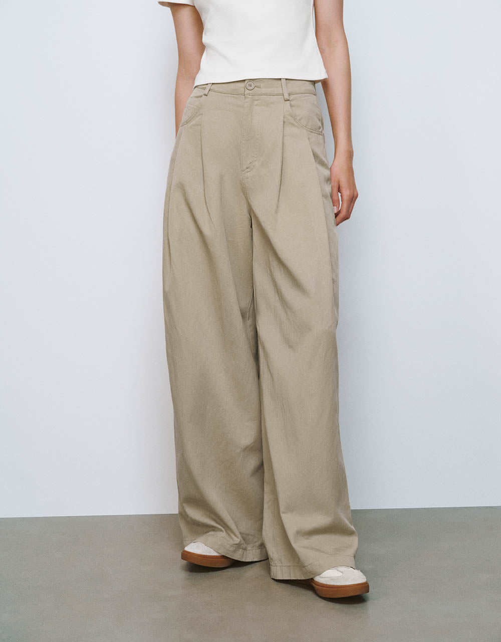 Cropped Wide-Leg Pants