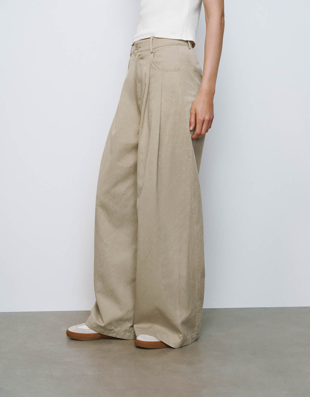 Cropped Wide-Leg Pants