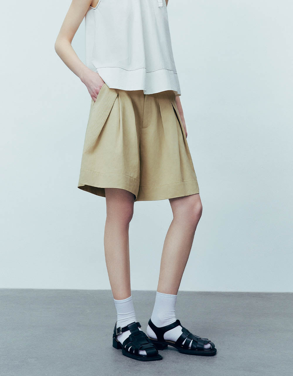 Pleated Loose Shorts