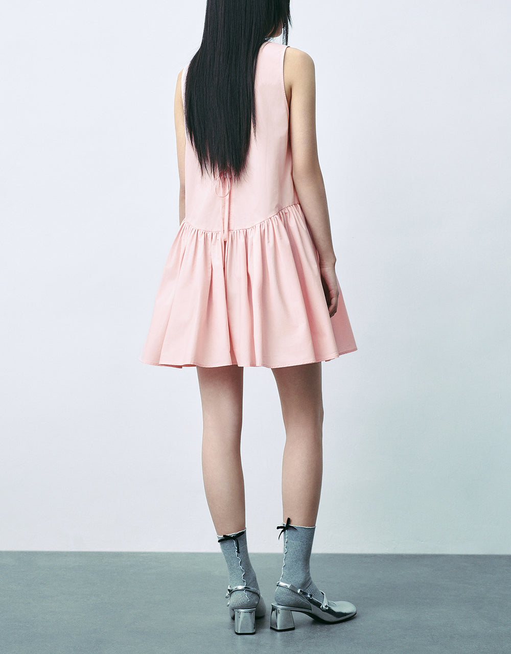 Sleeveless Crew Neck Straight Dress