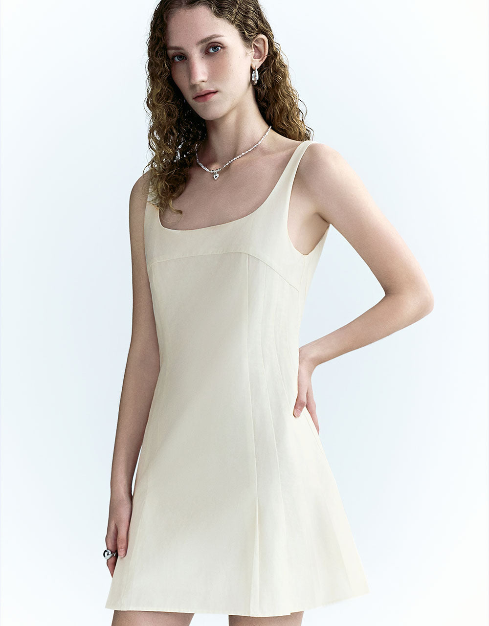 Sleeveless U Neck Skinny Dress