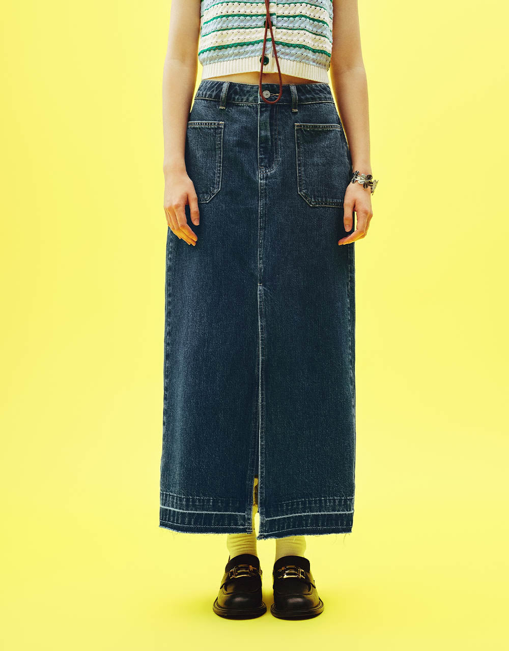 Front Pocket Midi Straight Denim Skirt