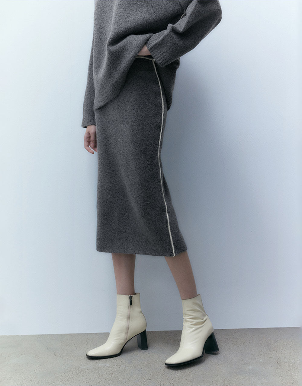 Midi Straight Knitted Skirt