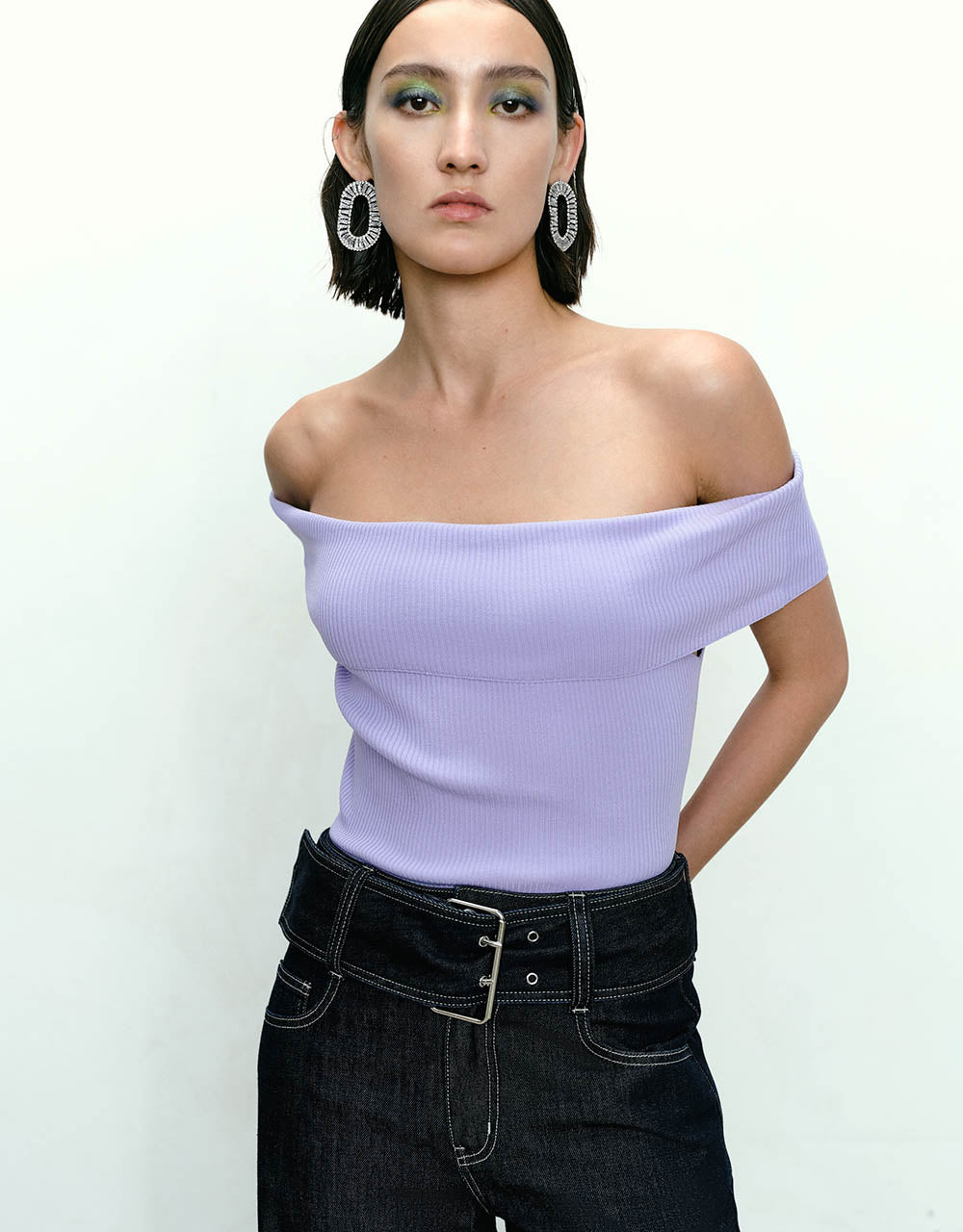 Sleeveless Off-Shoulder Knitted T-Shirt