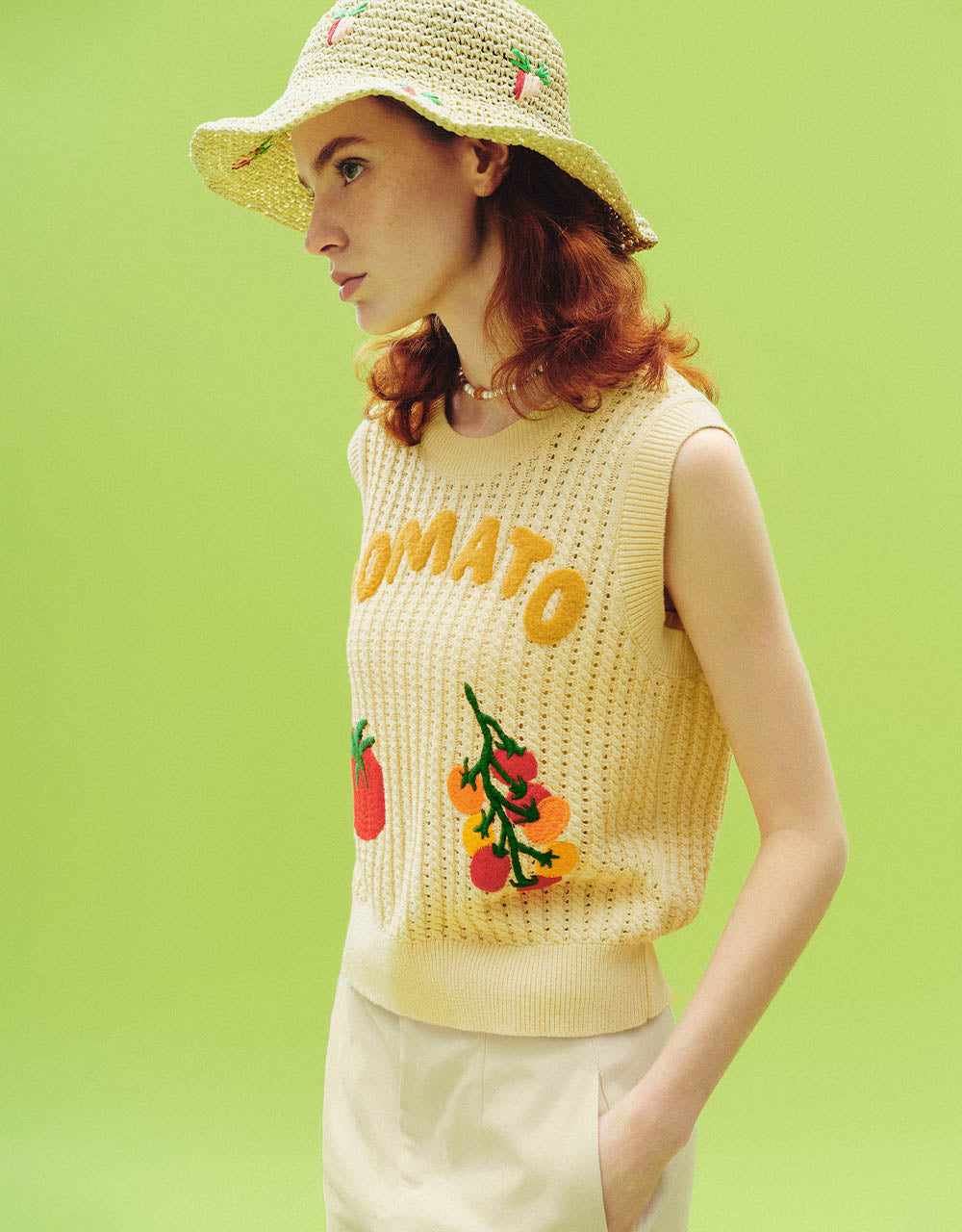 Tomato Embroidered Crew Neck Knitted Tank Top