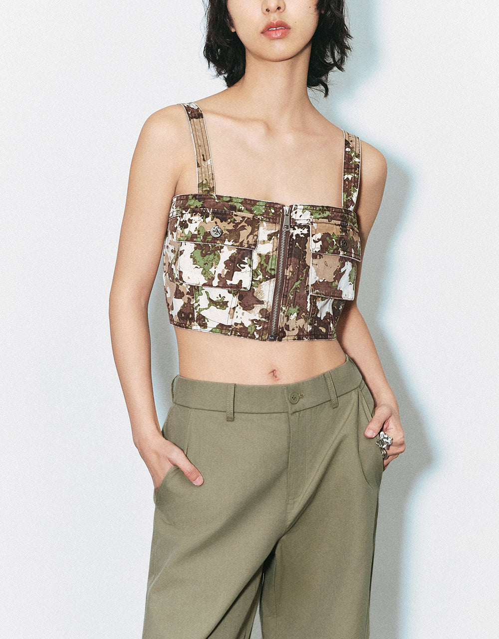 Zipper Front Sleeveless Camouflage Top