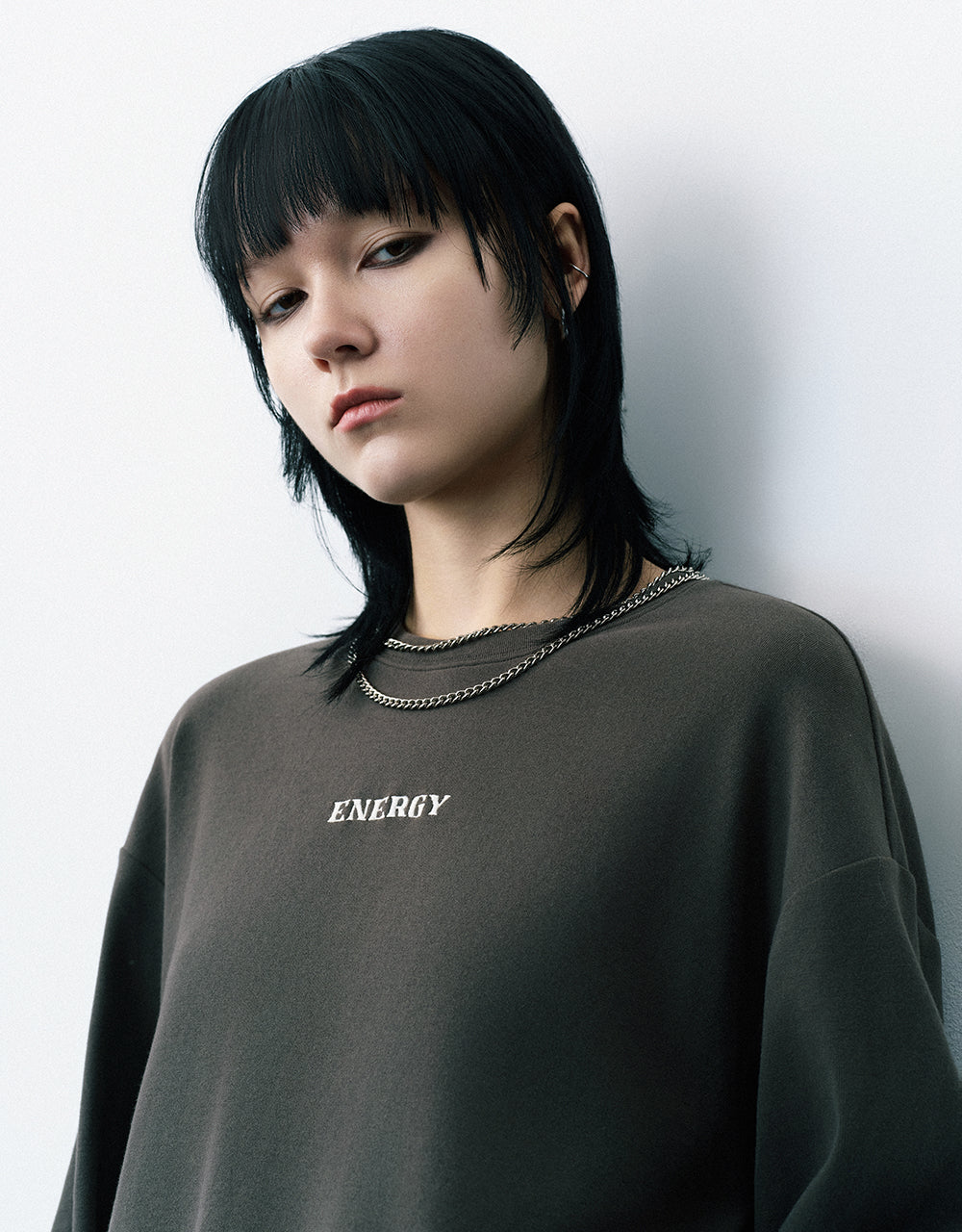 Letter Embossed Crew Neck Loose T-Shirt
