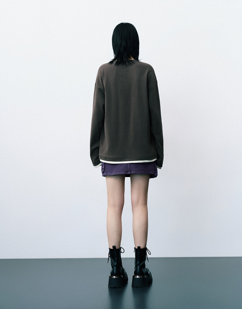 Letter Embossed Crew Neck Loose T-Shirt