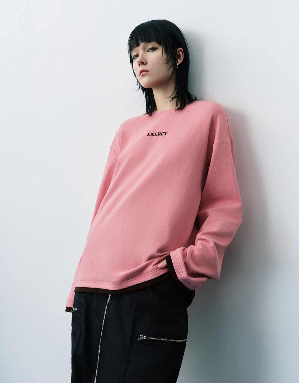 Letter Embossed Crew Neck Loose T-Shirt