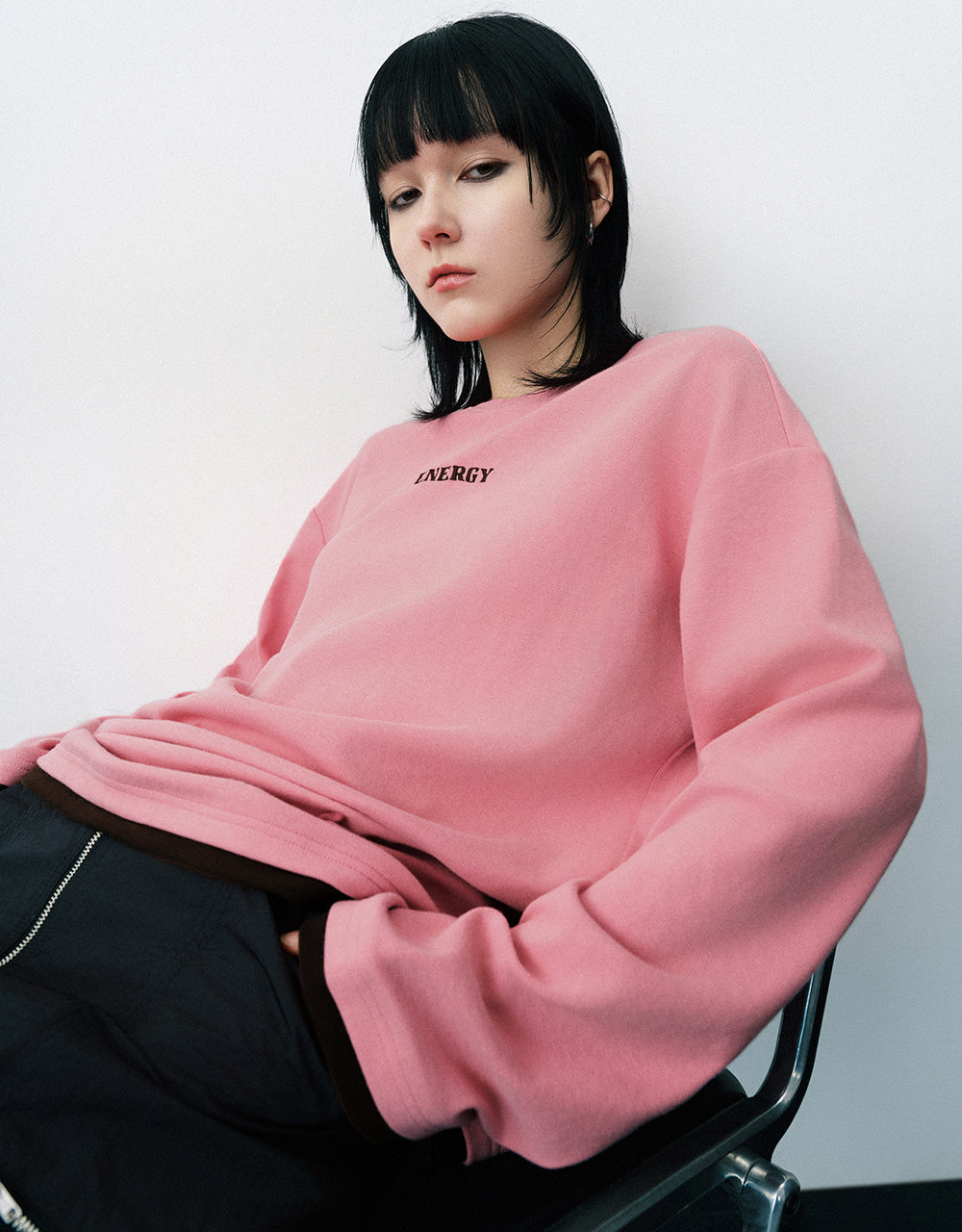 Letter Embossed Crew Neck Loose T-Shirt