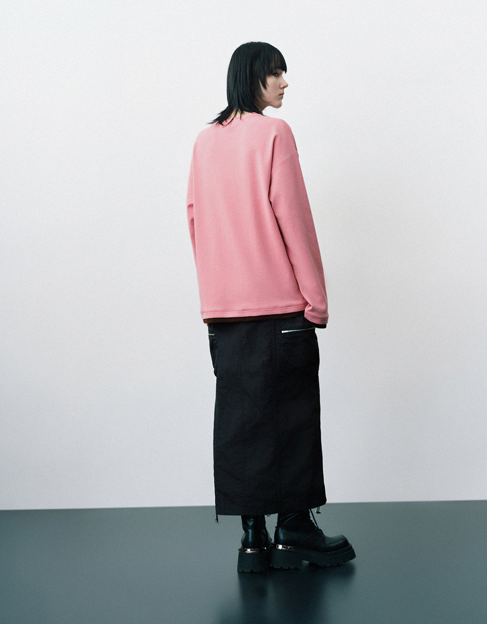 Letter Embossed Crew Neck Loose T-Shirt