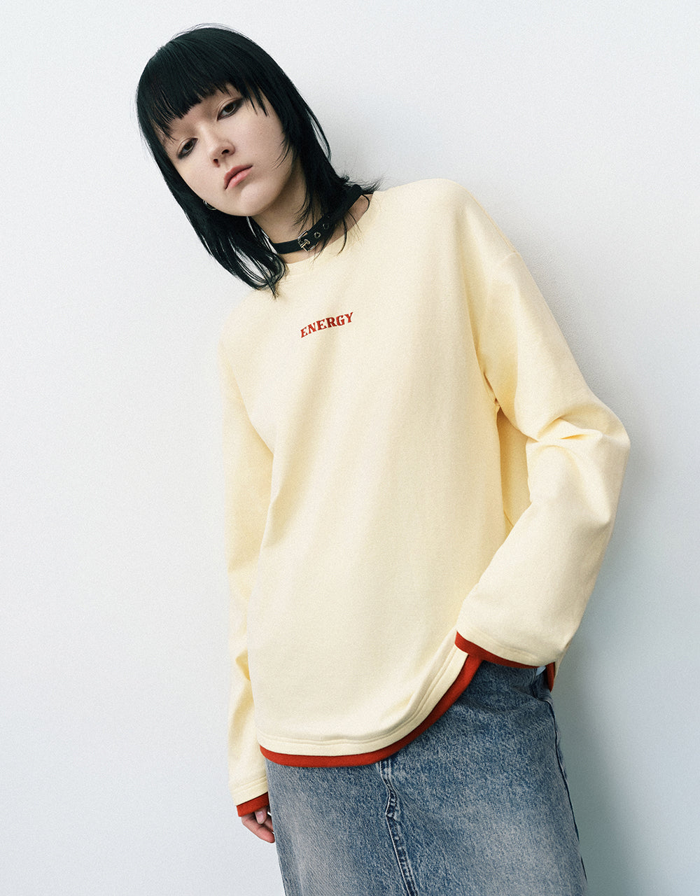 Letter Embossed Crew Neck Loose T-Shirt