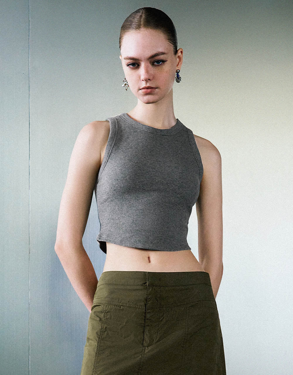 Cropped Crew Neck Knitted Tank Top