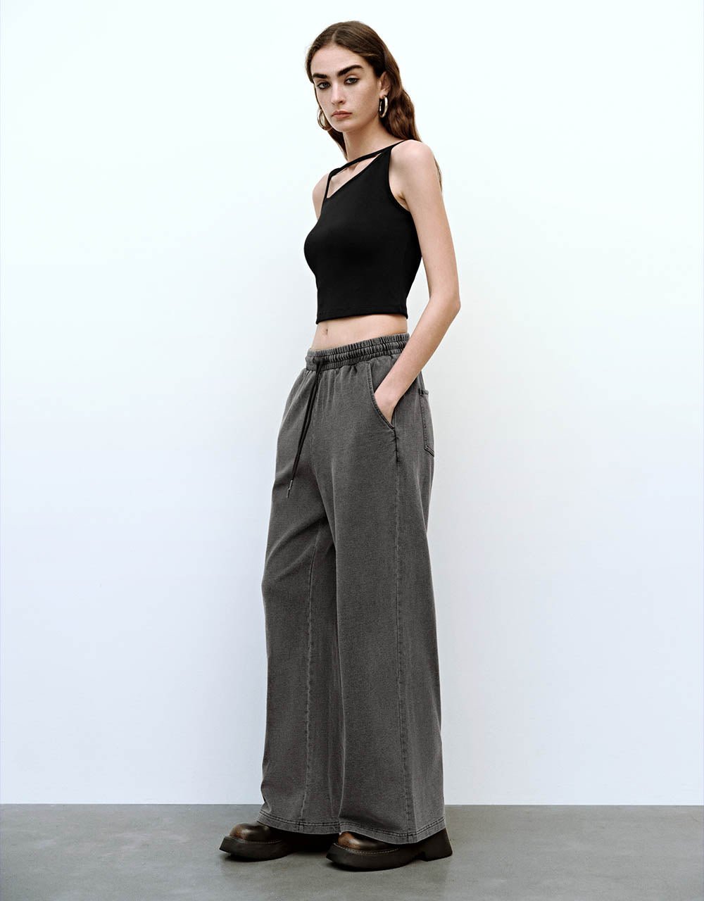 Asymmetric Off-Shoulder Skinny Tank Top