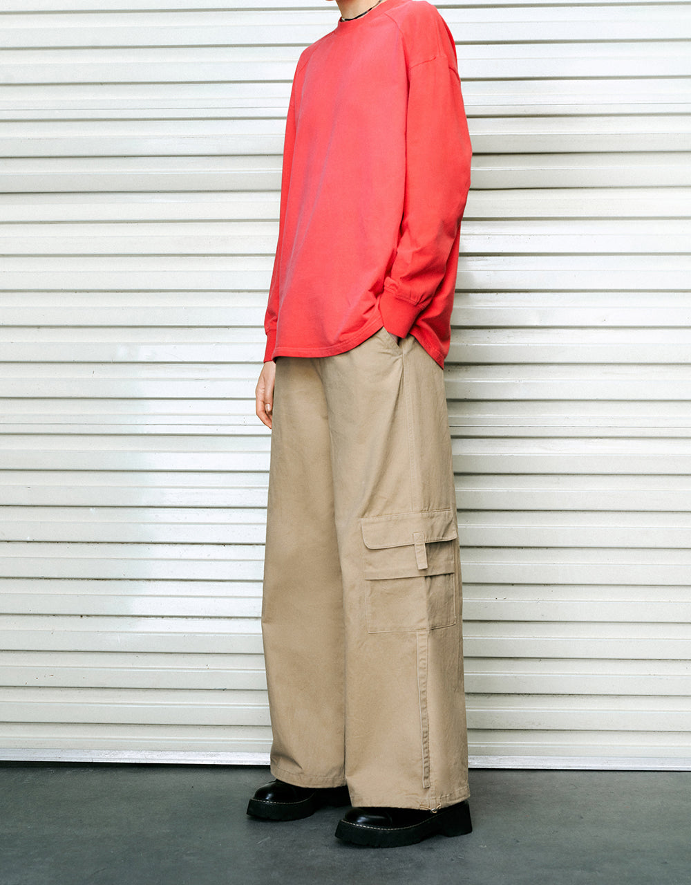 Multi-Pocket Drawstring Waist Wide-Leg Pants