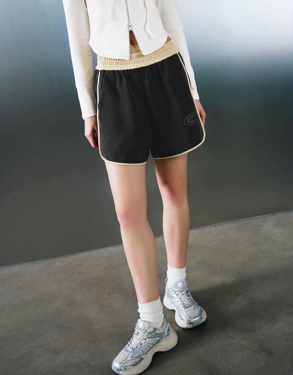 Elastic Waist Knitted Shorts