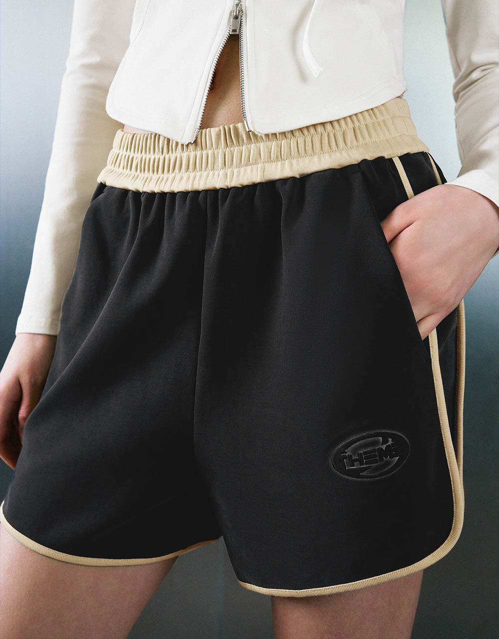 Elastic Waist Knitted Shorts