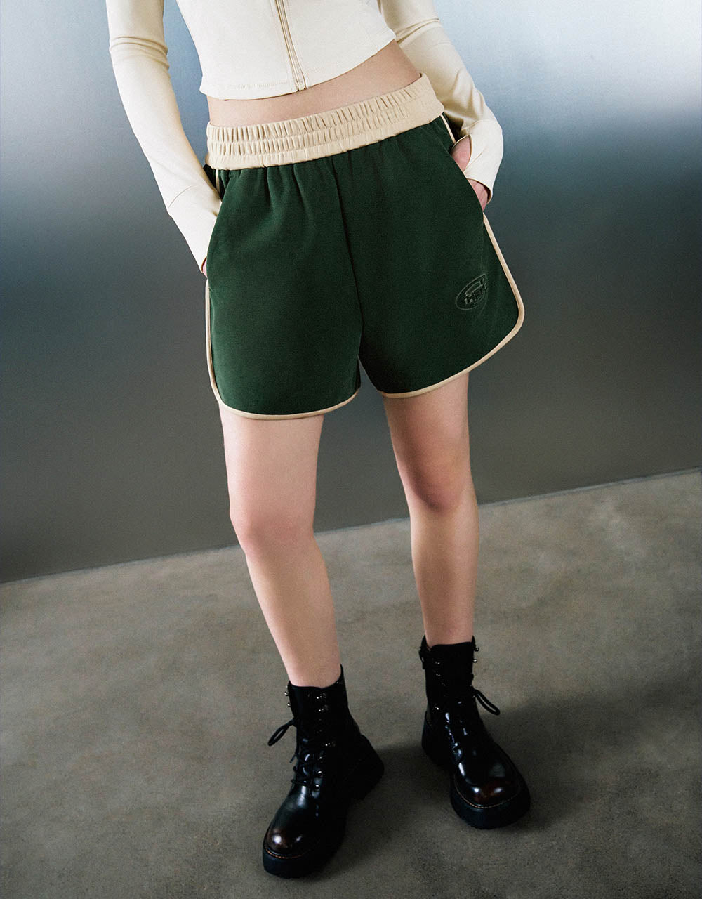 Elastic Waist Knitted Shorts