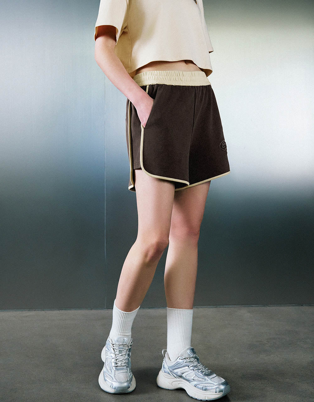 Elastic Waist Knitted Shorts