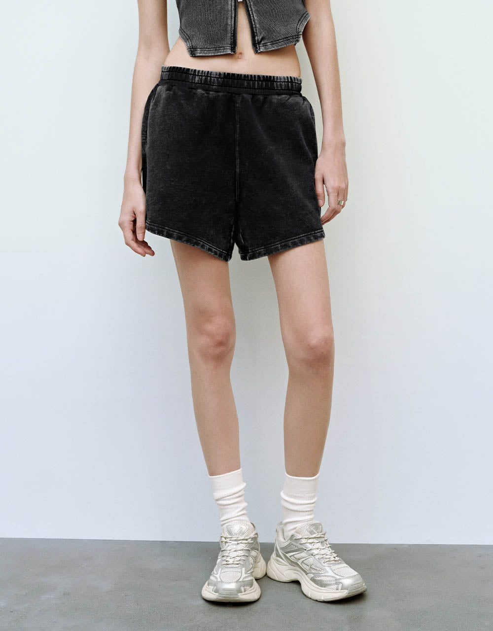 Elastic Waist Loose Shorts