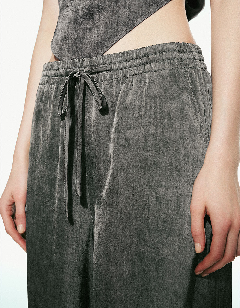 Drawstring Waist Loose Straight Pants