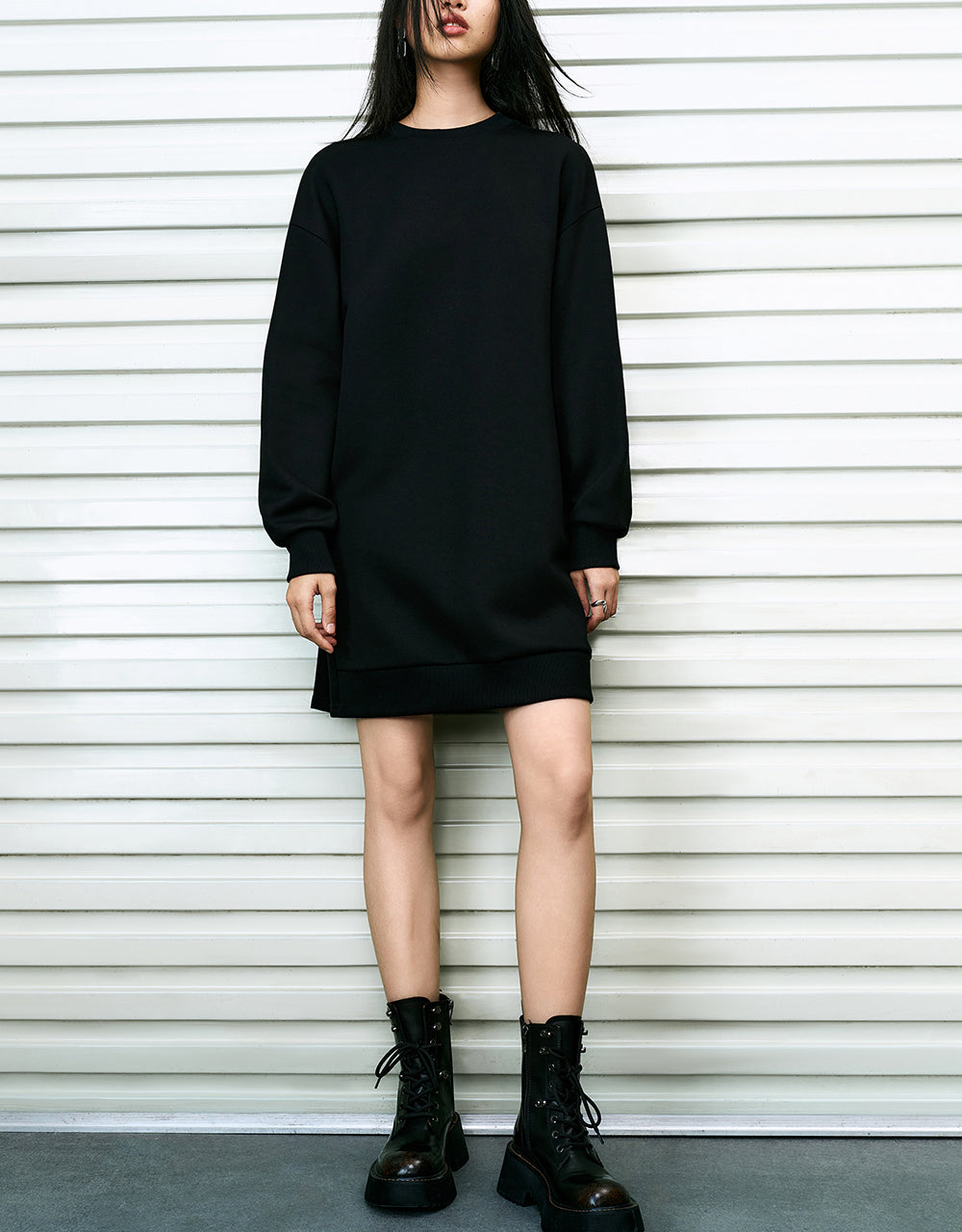 Straight Crew Neck Knitted Dress