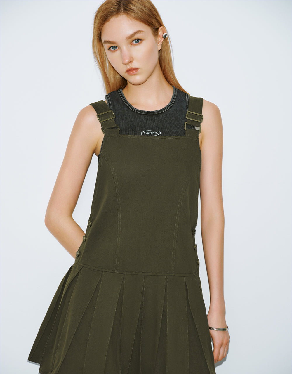 Sleeveless Square-cut Collar Pleated A-Line Dress