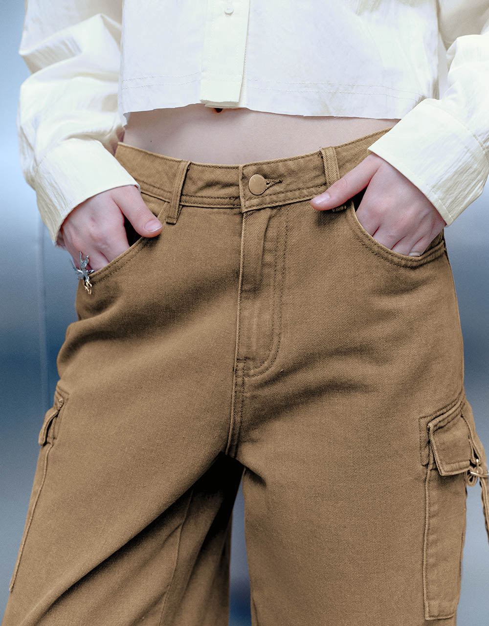 Multi-Pocket Wide-Leg Jeans