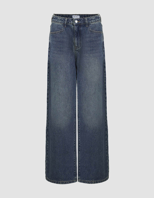 Wide-Leg Jeans