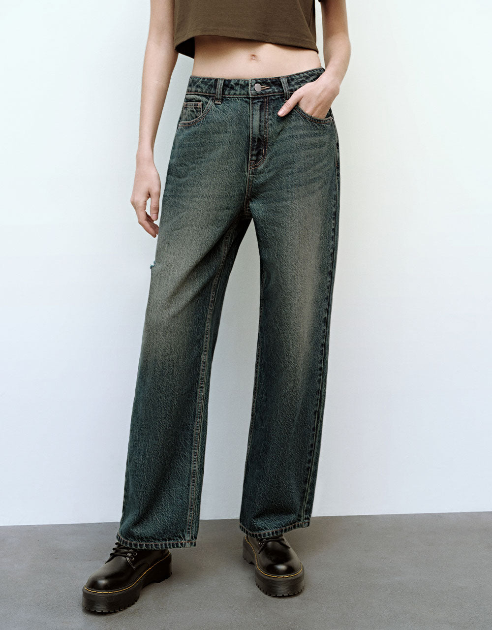 Cut-Out Wide-Leg Jeans