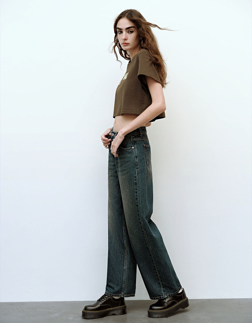 Cut-Out Wide-Leg Jeans