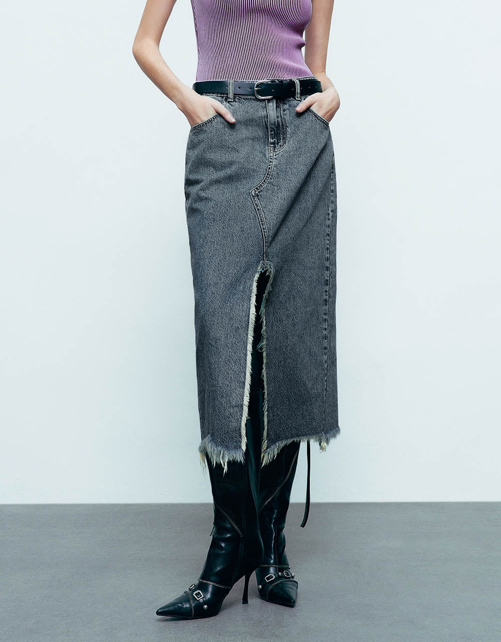 Split Raw Hem Straight Denim Skirt