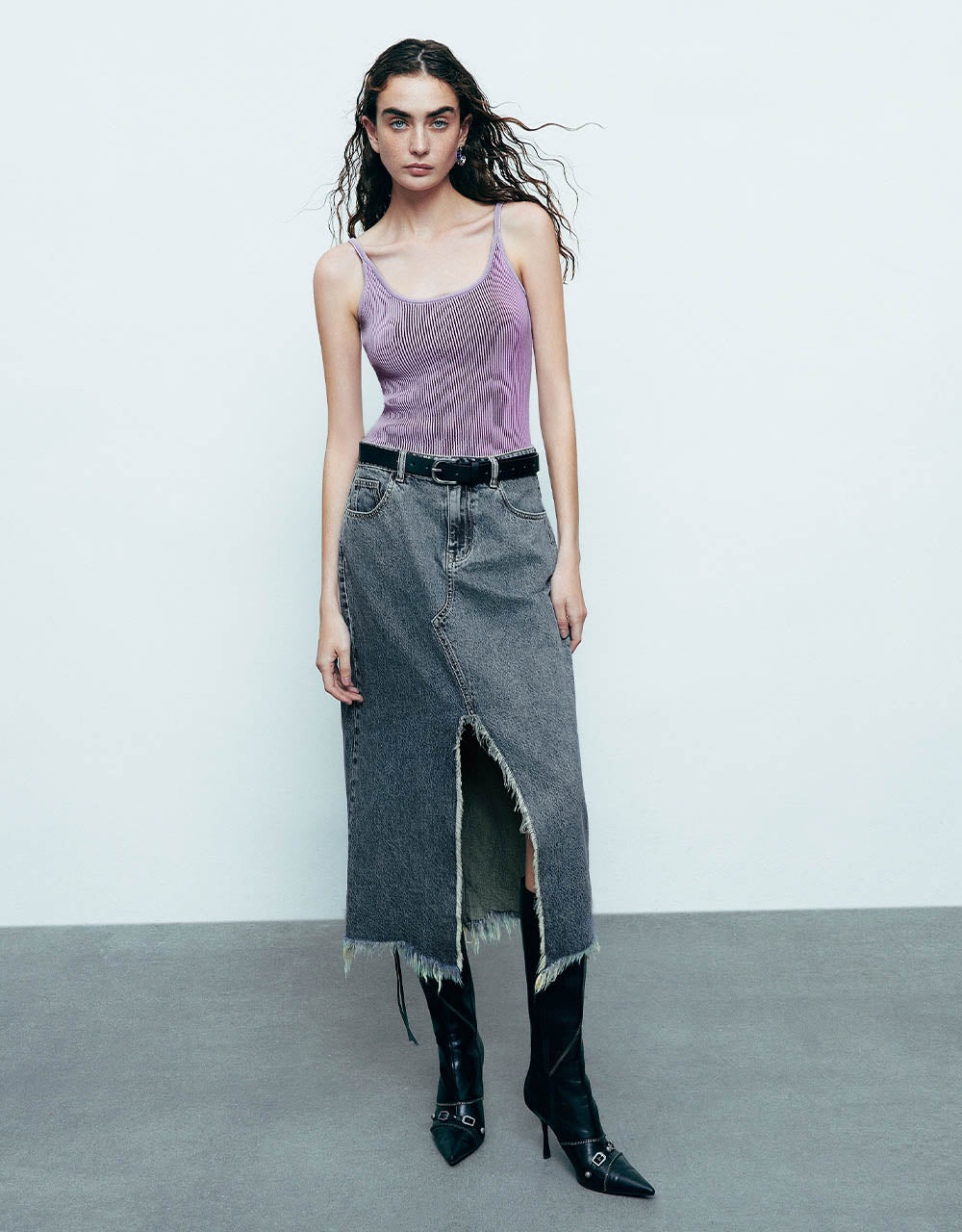 Split Raw Hem Straight Denim Skirt