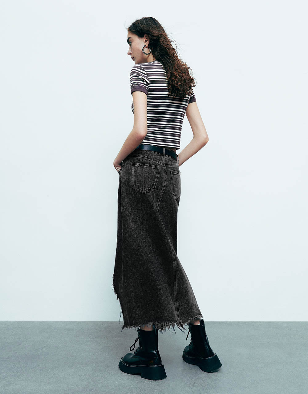 Split Raw Hem Straight Denim Skirt