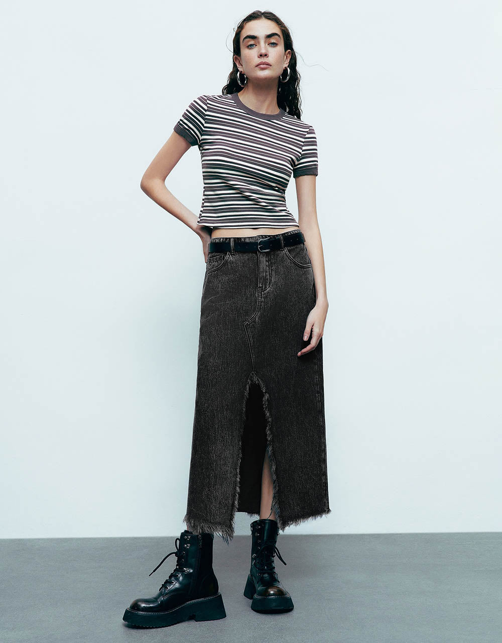 Split Raw Hem Straight Denim Skirt