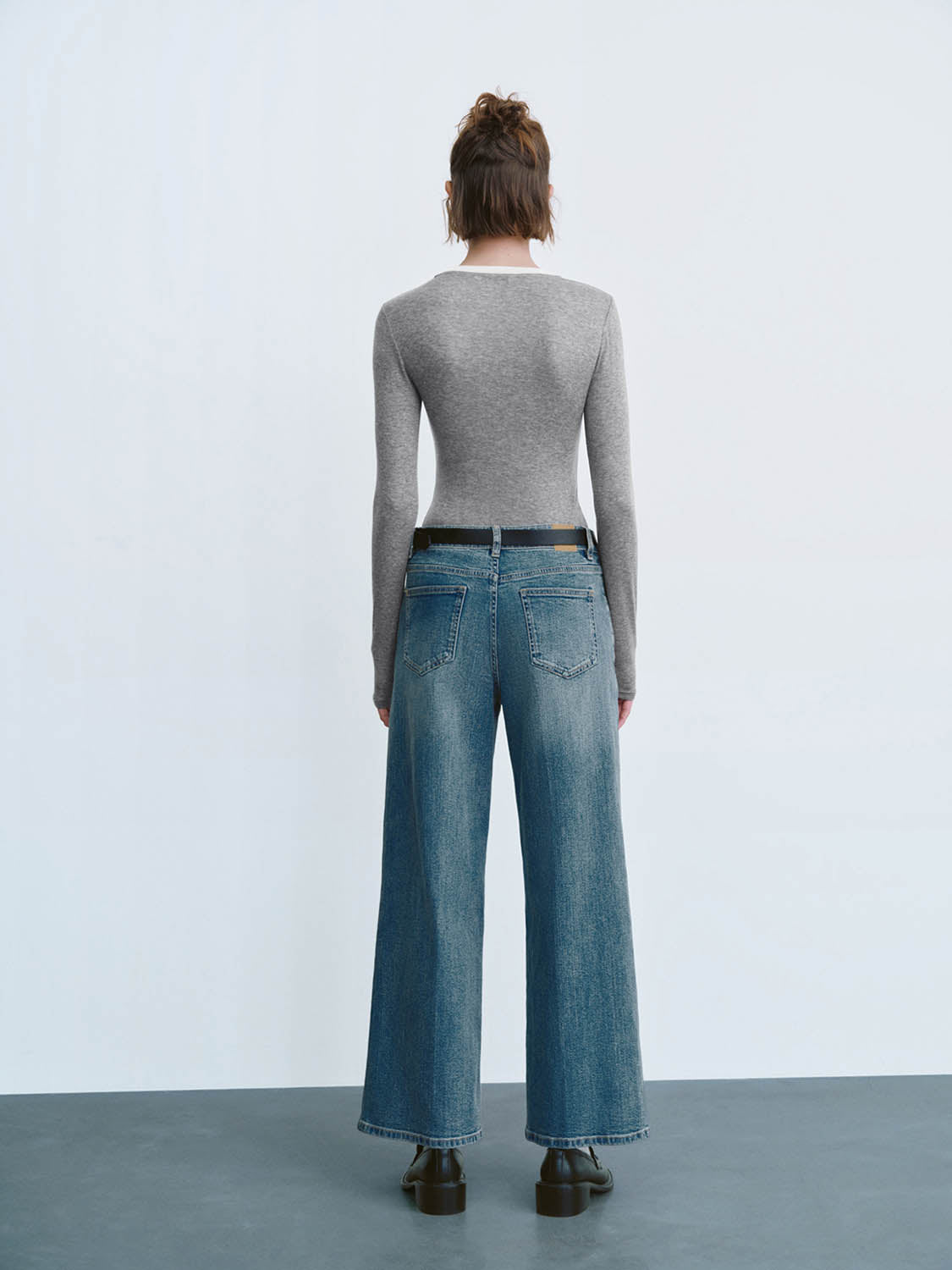 Straight Jeans With Belt