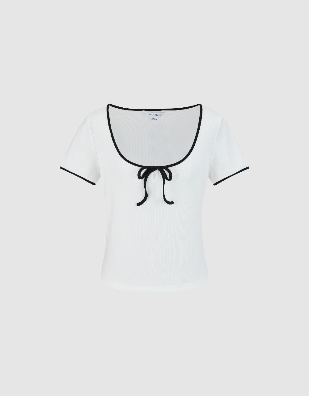 Bow Tie Décor U Neck T-Shirt