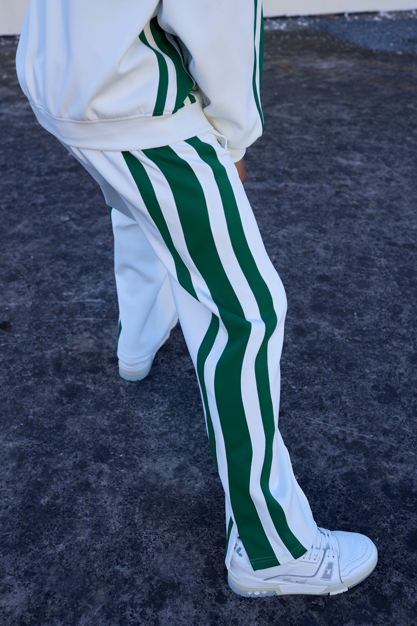 MEDM トラックパンツ