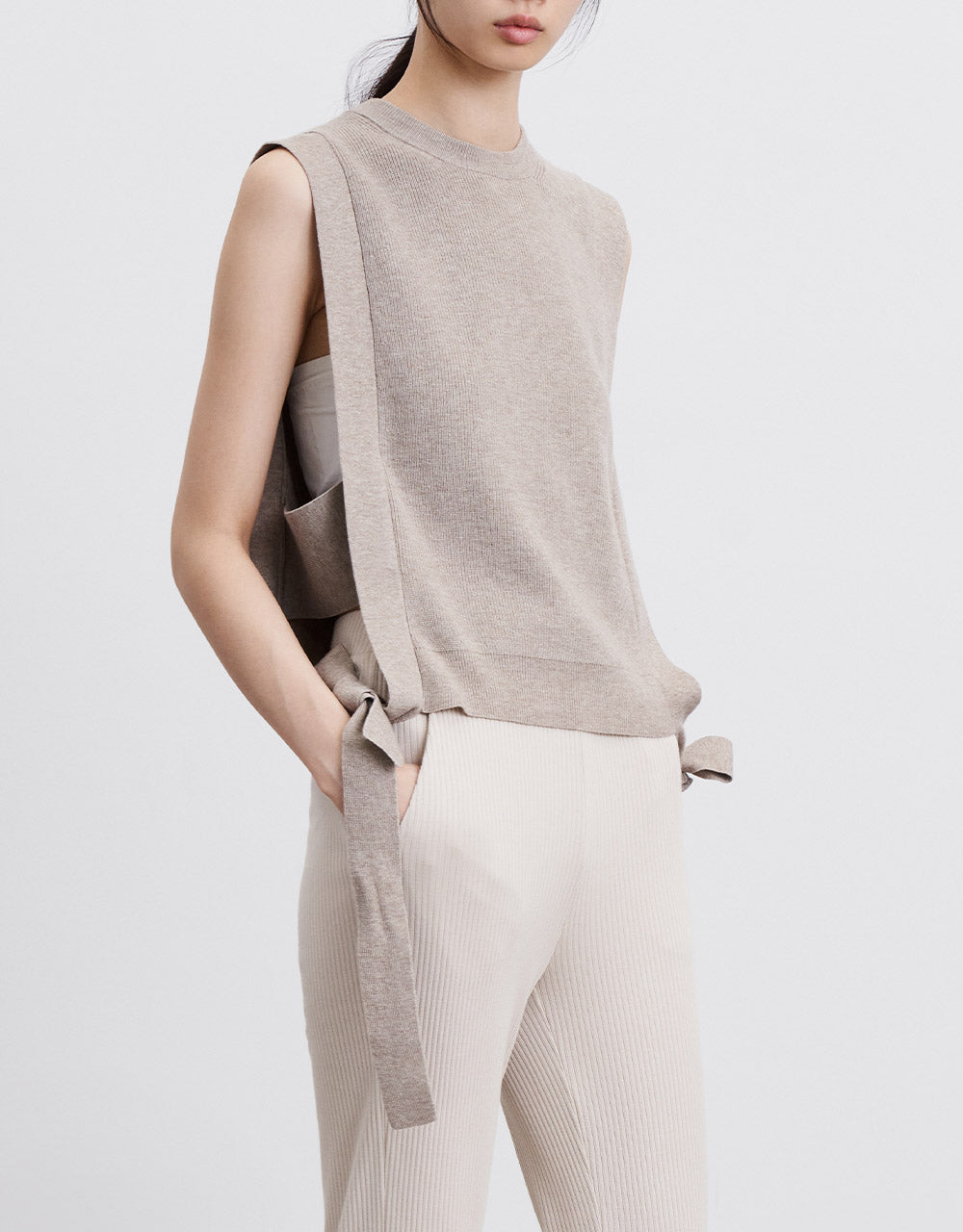 Crew Neck Mid-Length Knitted Vest