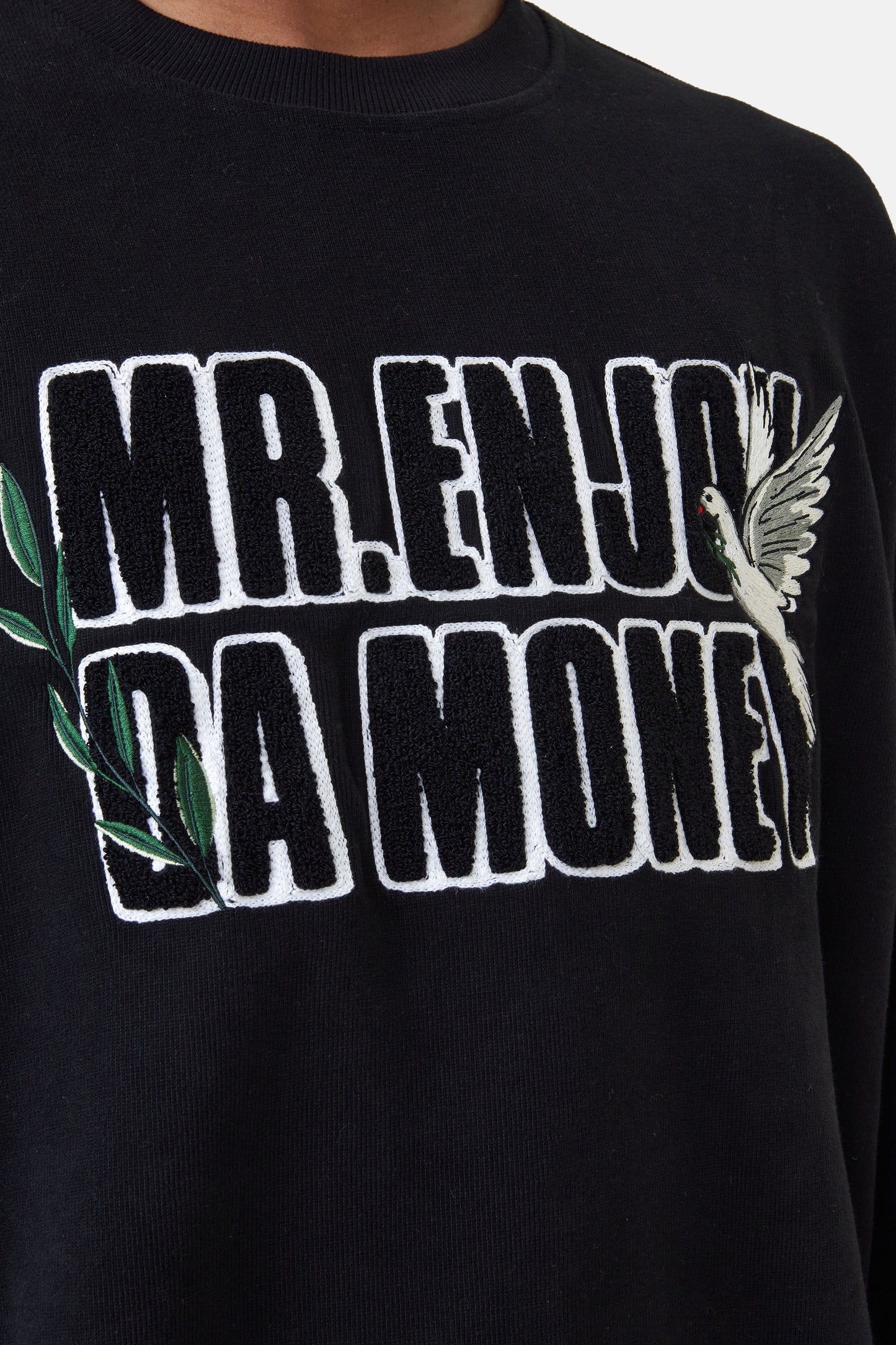 MEDM 3D 자수 스웨터